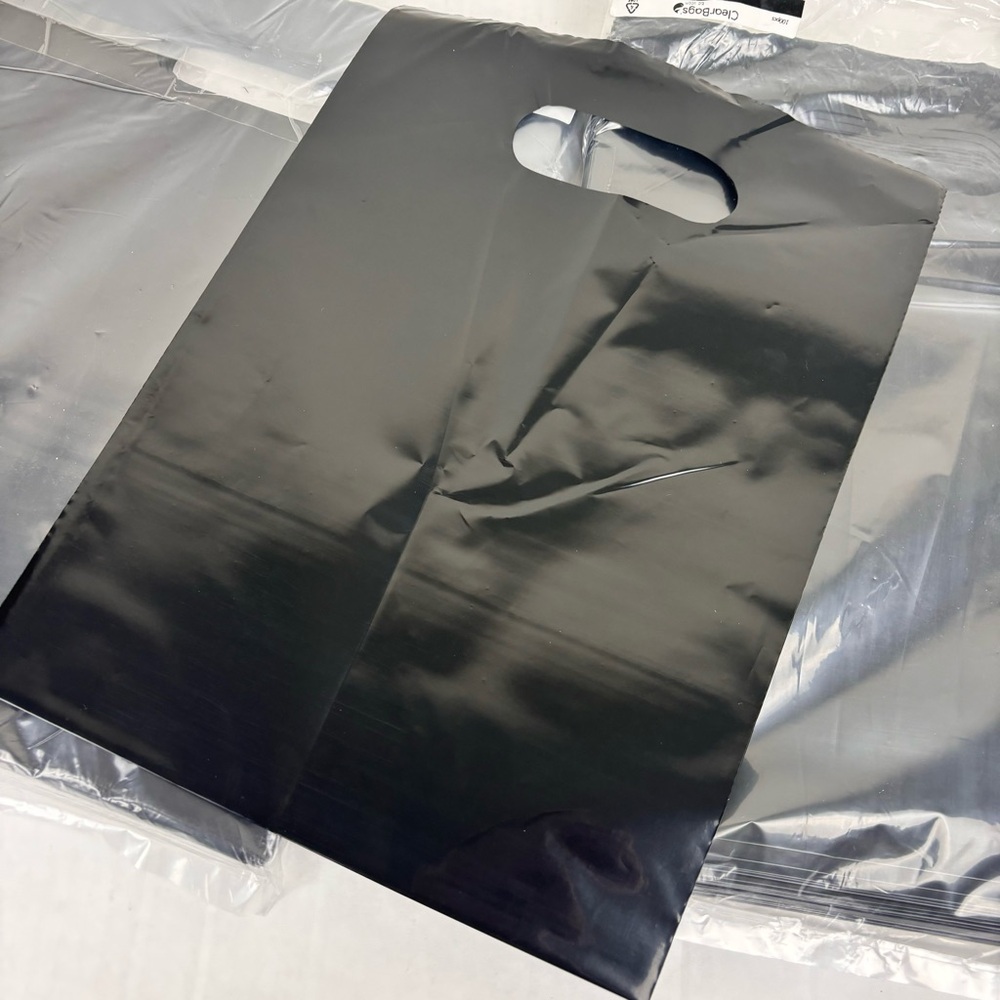 2-packs of 9” X 12” BLACK retail merchandise handle bags -NIP-200 pieces